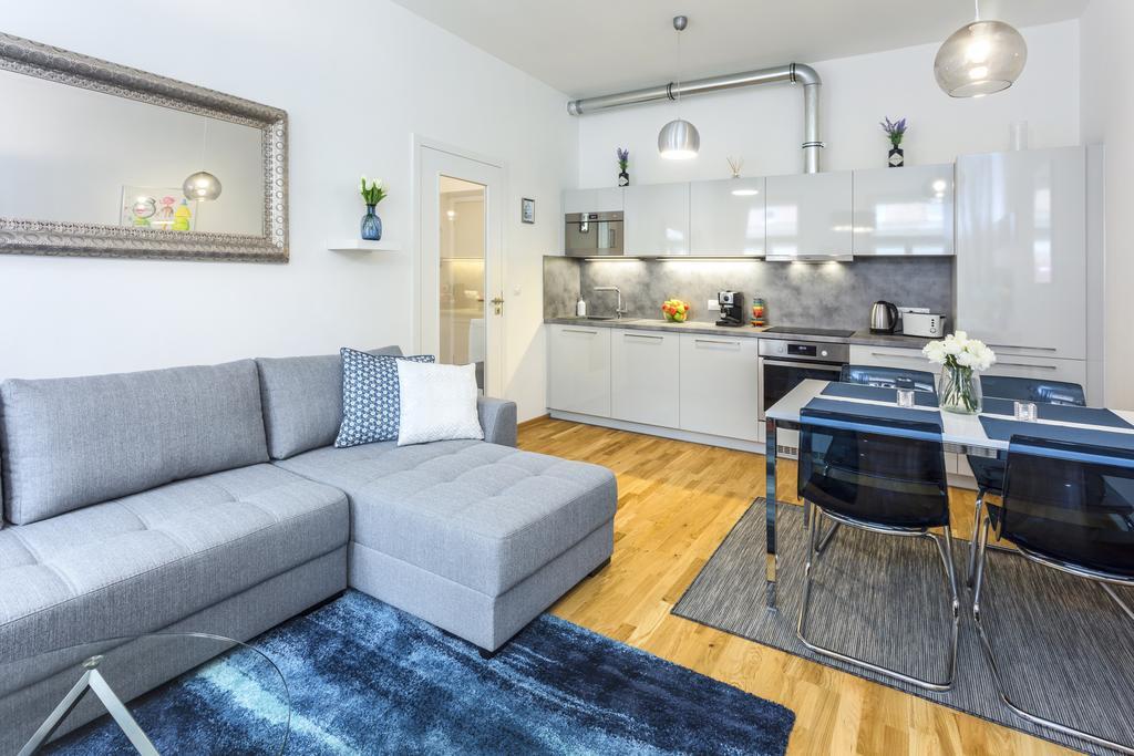Baranova Apartments Praha Bagian luar foto