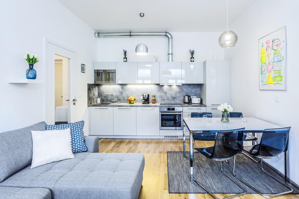 Baranova Apartments Praha Bagian luar foto