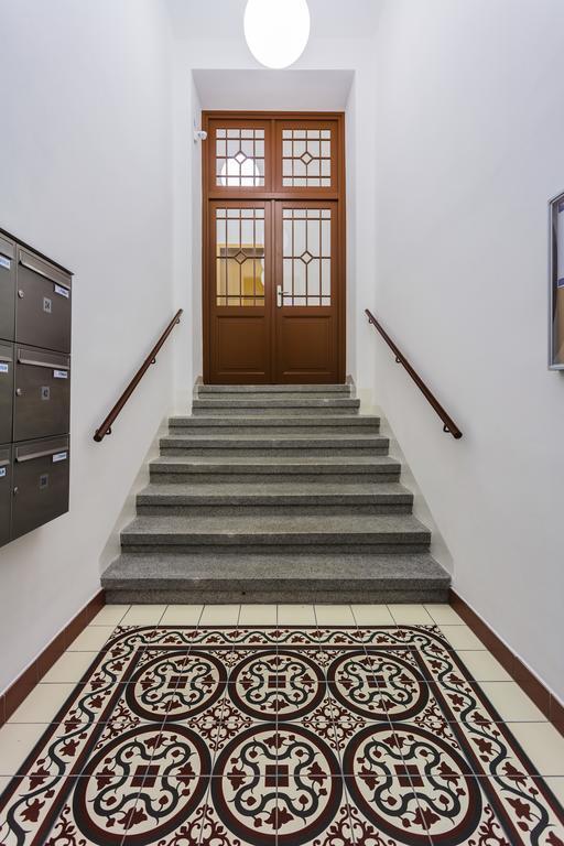 Baranova Apartments Praha Bagian luar foto